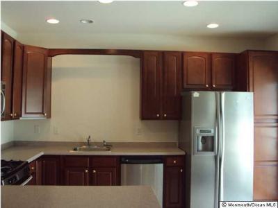 6 Fells Drive, Manalapan, New Jersey 07726, USA