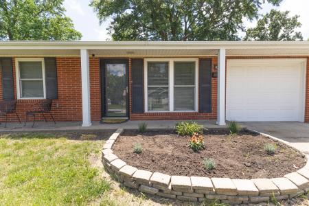 432 Longview West, Moberly, Missouri 65270, USA