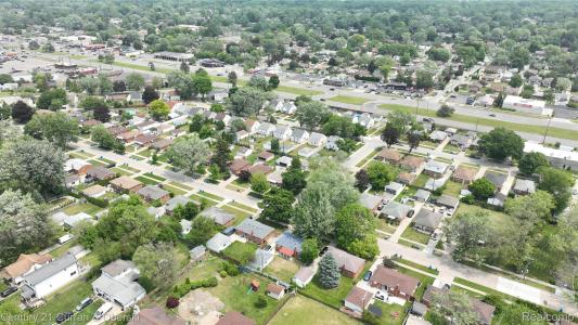 24430 Ann Arbor Trail, Dearborn Heights, Michigan 48127, USA