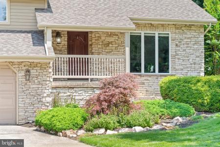 136 Briarwood Ct, Camp Hill, Pennsylvania 17011, Estados Unidos
