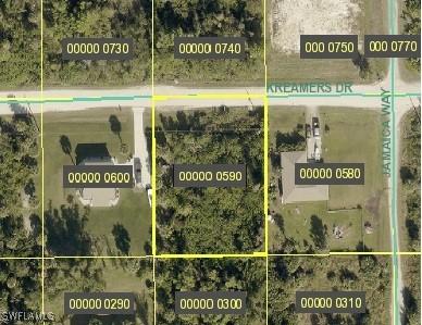 7337 Kreamers Drive, Bokeelia, Florida 33922, USA