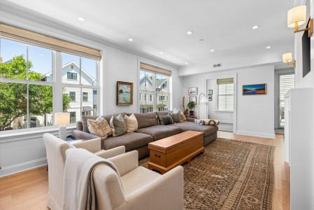 521 E. 8th , #2, Boston, Massachusetts 02127, USA