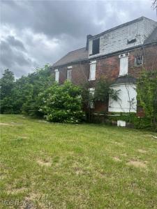 12808 Kinsman Road, Cleveland, Ohio 44120