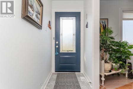 17 CHARLES STREET, Penetanguishene, Ontario L9M 2G6, Canadá