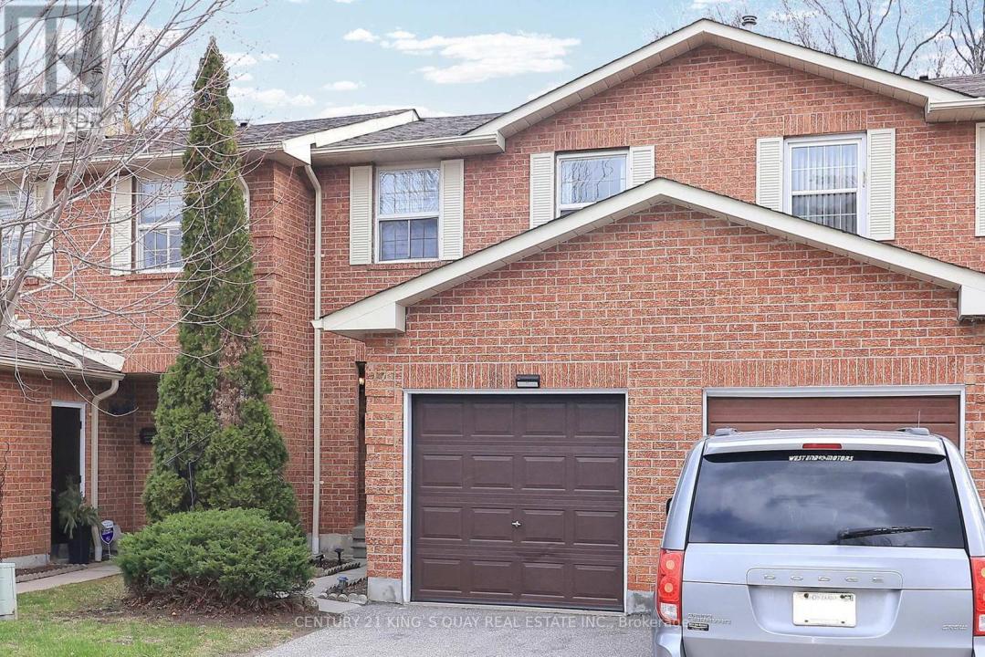 25 WHITECAP BOULEVARD, Toronto (scarborough Village), Ontario M1M 2Y5, Canada