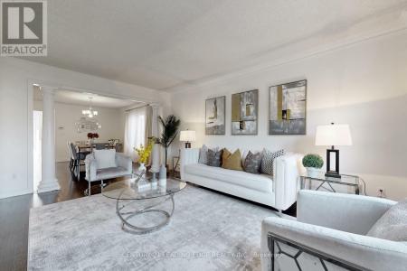32 CHARRINGTON CRESCENT, Markham (unionville), Ontario L3R 0R2, Kanada