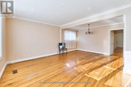 14 FLORA DRIVE, Toronto (dorset Park), Ontario M1P 1A3, Canada