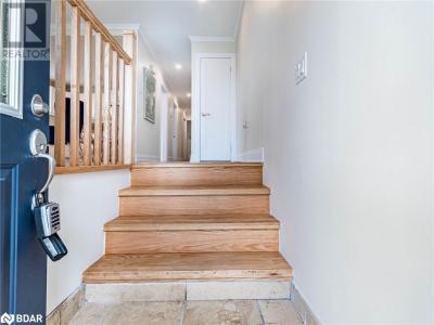 237 HIGHRIDGE AVENUE, Hamilton, Ontario L8E 3P6, Kanada