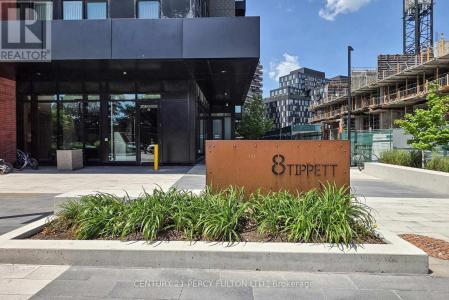 8 TIPPETT ROAD, Toronto (clanton Park), Ontario M3H 0E7, Canada