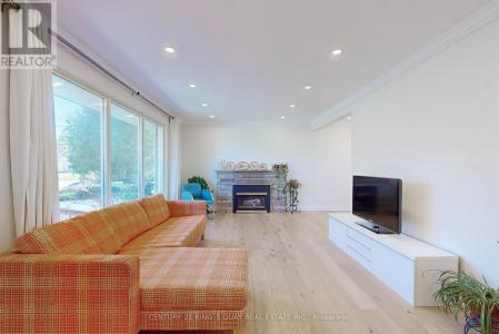 4 HONEYBOURNE CRESCENT, Markham (bullock), Ontario L3P 1P3, Canada