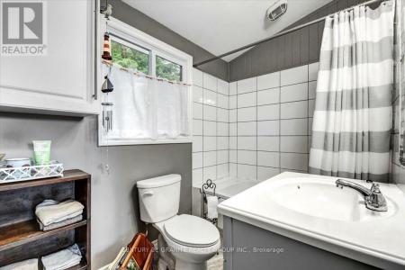 71 FIRE ROUTE 74 B, North Kawartha, أونتاريو K0L 1A0, كندا