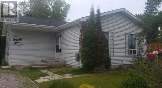 39 POPLAR CRES, Marathon, Ontario P0T 2E0, Canada