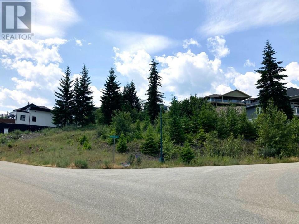 2555 HIGHLANDS DRIVE, Blind Bay, Columbia Britannica V0E 1H1, Canada