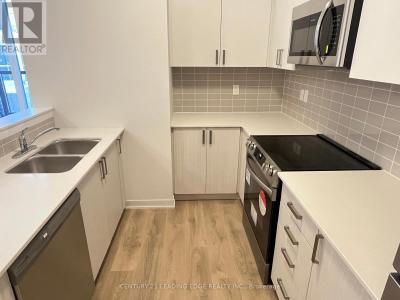 1865 PICKERING PARKWAY SOUTH, Pickering (village East), Ontario L1V 0H2, Canada