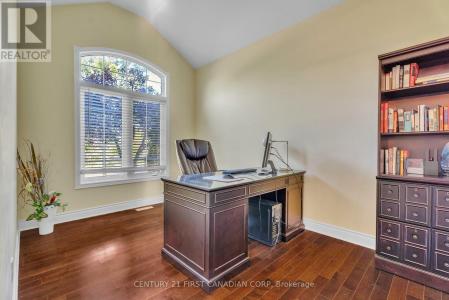 515 SKYLINE AVENUE, London North (north B), Ontario N5X 0H4, Canadá