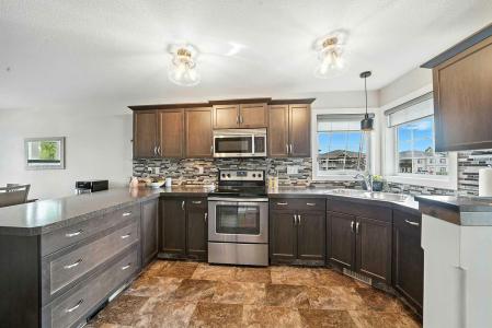 705 CYPRESS LANE, Springbrook, Alberta T4S 0E5, Canadá