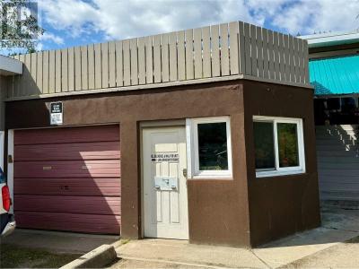 714 12TH STREET, Castlegar, 브리티시 컬럼비아주 V1N 2K3, 캐나다