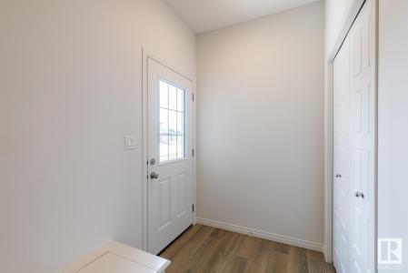 74 SILVERSTONE DRIVE, Stony Plain, Alberta T7Z 0E8, Canada