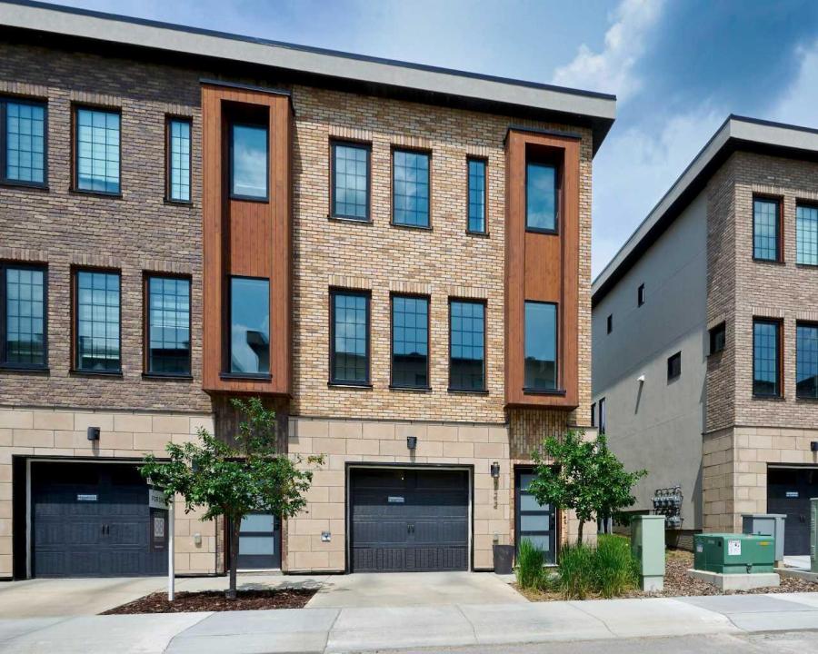 81 GREENBRIAR PLACE NW, Calgary, Alberta T3B 6J1, Canadá