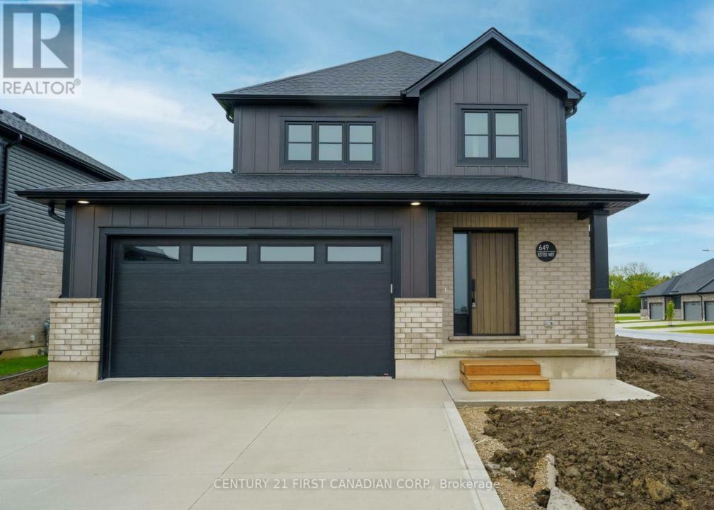 649 KETTER WAY, Plympton-wyoming (plympton Wyoming), Ontario N0N 1T0, Canada