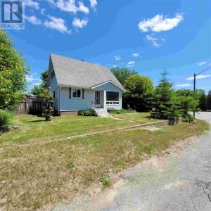 3 MONA DRIVE, Manitouwadge, Ontario P0T 2C0, Canada