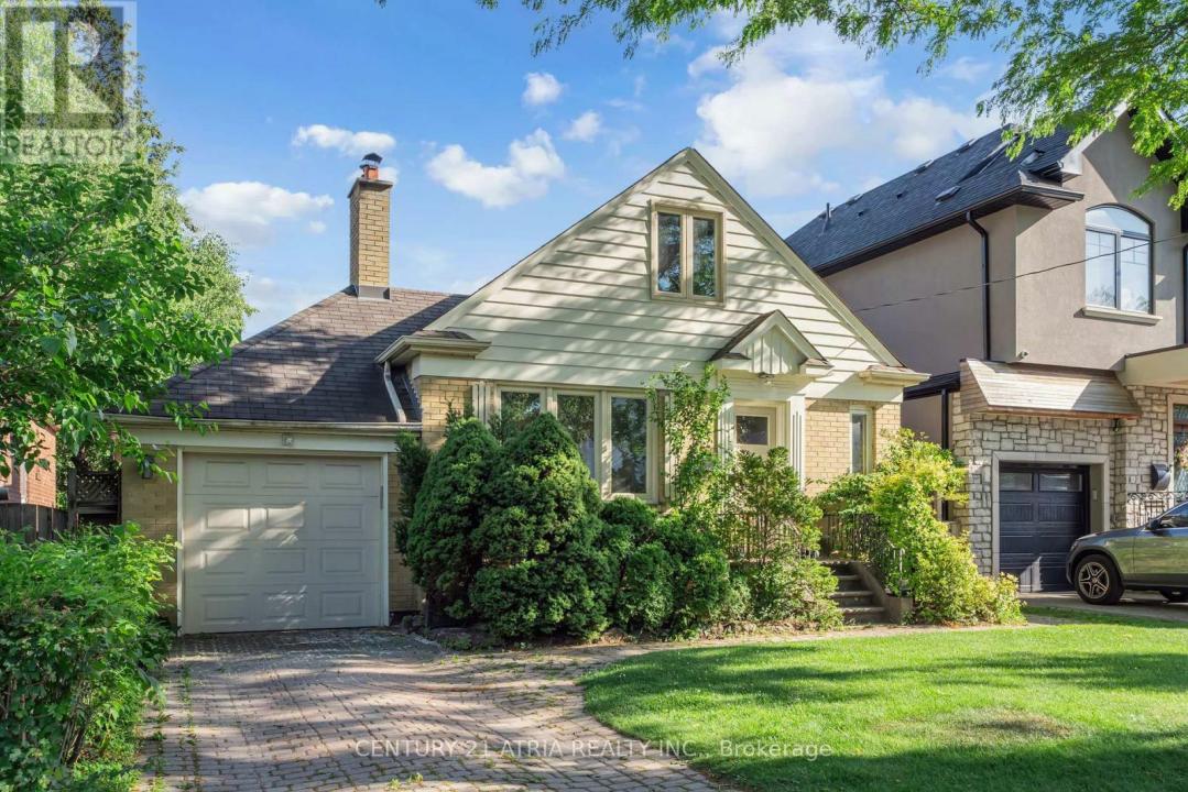 13 SUNNYDALE DRIVE, Toronto (stonegate-queensway), Ontario M8Y 2J2, Canada
