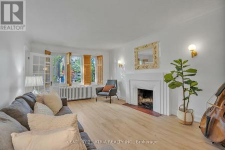 13 SUNNYDALE DRIVE, Toronto (stonegate-queensway), Ontario M8Y 2J2, Canada