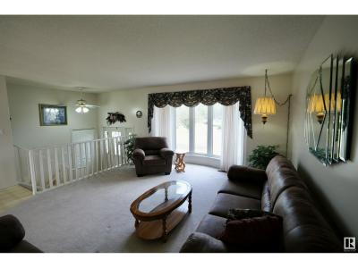 3711 RAILWAY AV, Mallaig, Alberta T0A 2K0, Canadá