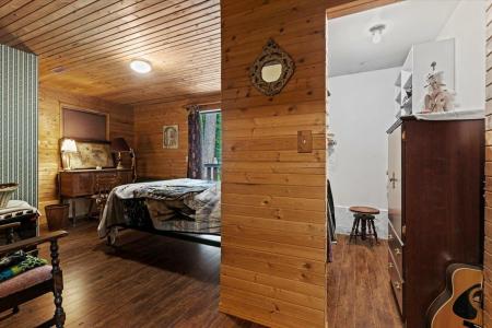 3834 KAREN DRIVE, Cultus Lake, British Columbia V2R 5A5, Canada