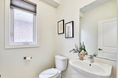 23 BRUCE WELCH AVENUE, Georgina, Ontario L4P 0J1, CANADÁ