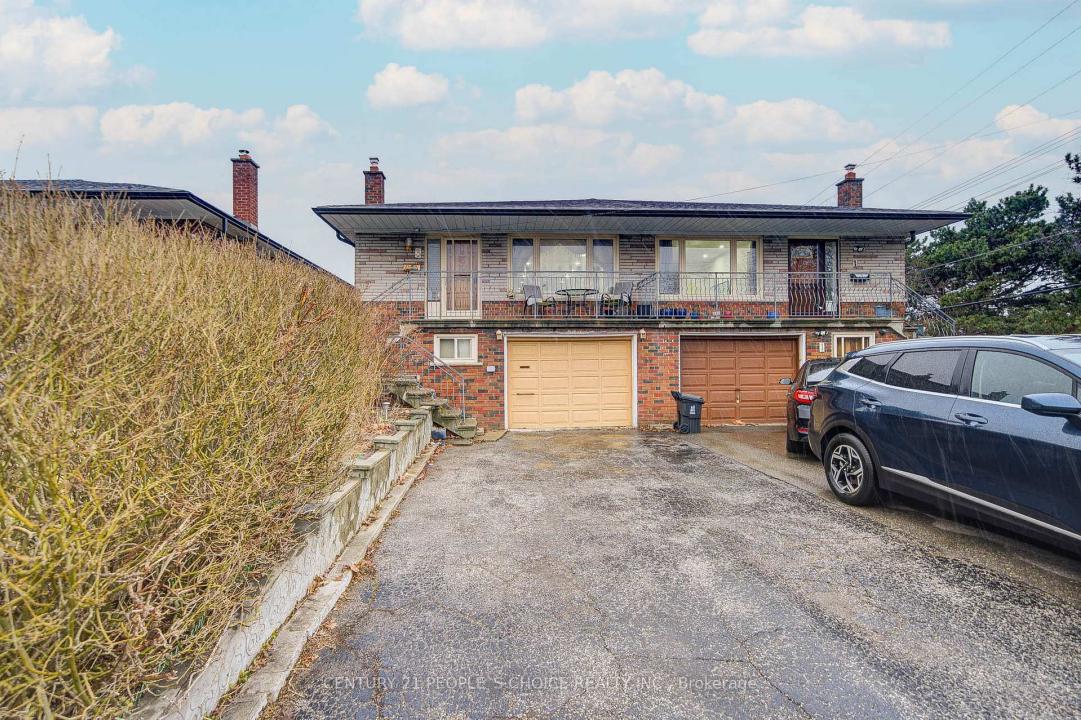3 LAKELAND DRIVE, Toronto, Ontario M9V 1M8, Canadá