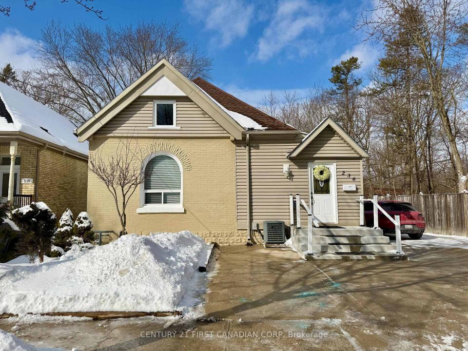 236 RAYMOND AVENUE, London East, Ontario N6A 2N1, Canadá