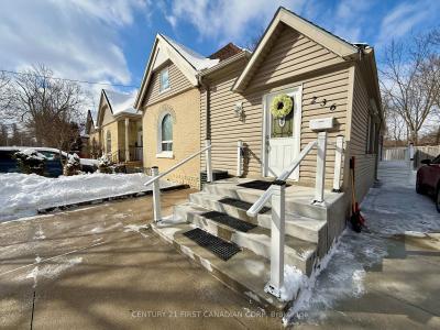 236 RAYMOND AVENUE, London East, Ontario N6A 2N1, Canadá