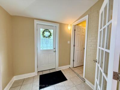 236 RAYMOND AVENUE, London East, Ontario N6A 2N1, Canadá