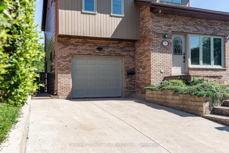 786 8TH STREET E, Owen Sound, 安大略省 N4K 1L9, 加拿大
