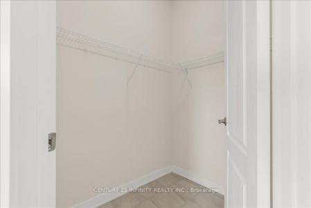 394 EASTBRIDGE AVENUE, Welland, Ontario L3B 0M7, Canada