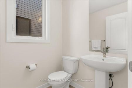 394 EASTBRIDGE AVENUE, Welland, Ontario L3B 0M7, Canada