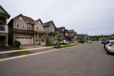 8670 CHICKORY TRAIL, Niagara Falls, Ontario L2H 3S5, Kanada