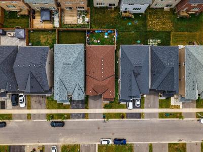 8670 CHICKORY TRAIL, Niagara Falls, Ontario L2H 3S5, Kanada