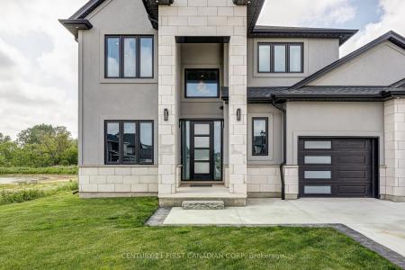 36 ROYAL CRESCENT, St. Thomas, Ontario N5P 0G5, Canada