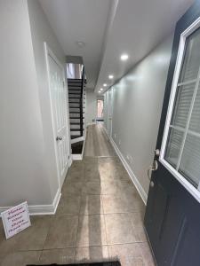 10 ENGLAND TERRACE, Hamilton, Ontario L8J 0G4, Canada