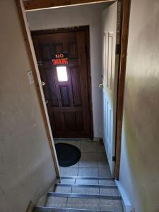 94 YPRES ROAD, Toronto, Ontario M6M 1P3, Canadá