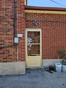 94 YPRES ROAD, Toronto, Ontario M6M 1P3, Canadá