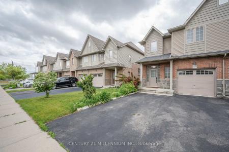 43 BANKFIELD CRESCENT, Hamilton, Ontario L8J 0C1, Canada