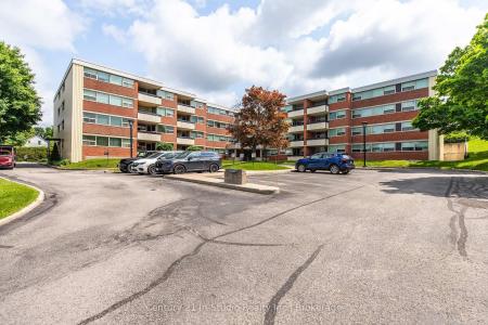 860 9 STREET E, Owen Sound, 安大略省 N4K 1R2, 加拿大