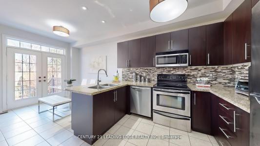 280 PARADELLE DRIVE, Richmond Hill, Ontario L4E 0C9, CANADÁ