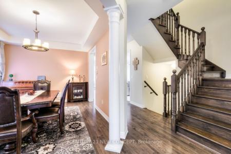 521 MCGREGOR FARM TRAIL, Newmarket, Ontario L3X 0H7, Canadá