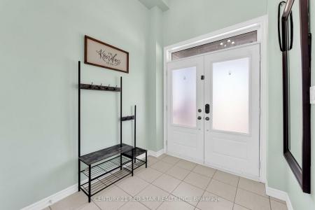 104 CLOSSON DRIVE, Whitby, Ontario L1P 0M8, Canada
