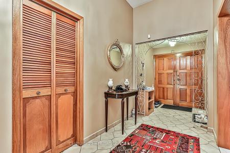 40 WELDRICK ROAD W, Richmond Hill, Ontario L4C 3T8, Canada