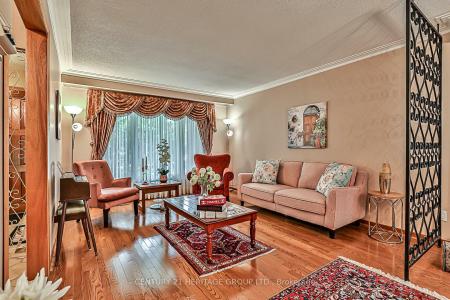 40 WELDRICK ROAD W, Richmond Hill, Ontario L4C 3T8, Canada